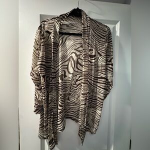 Chicos Easywear Traveler Size 1 Cardigan Sweater Animal Print Open Front, thin